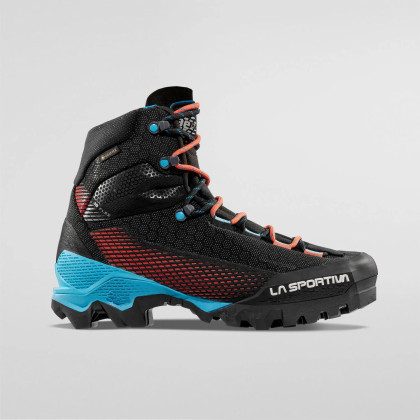Дамски туристически обувки Aequilibrium ST WS GTX