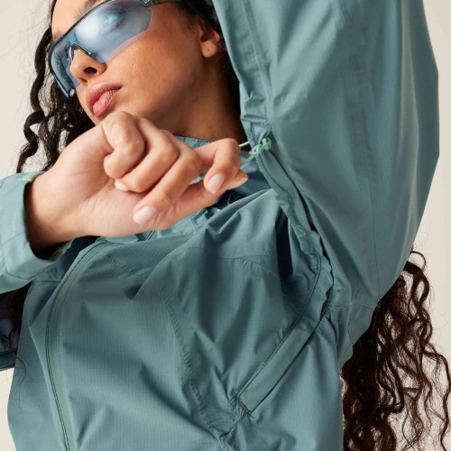 Дамско водоустойчиво яке Dare2b Torrek 2.5 - леко, разтегливо и устойчиво на атмосферни влияния