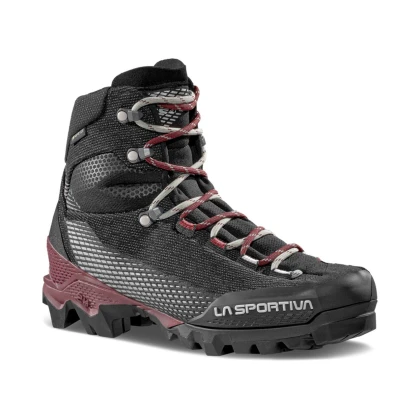 Дамски туристически обувки Aequilibrium ST Redwood WS GTX