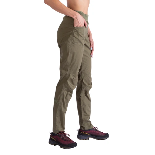 La Sportiva Roots W Cypress: Леки и функционални панталони за катерене за максимална свобода на движение