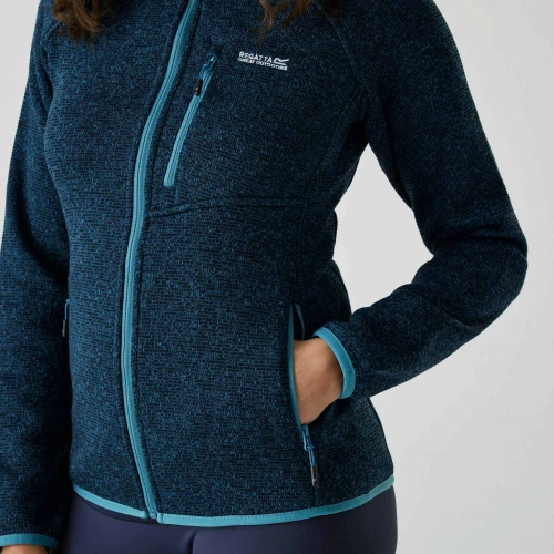 Regatta Women's Newhill Hooded Fleece - стилна топлина за приключения на открито