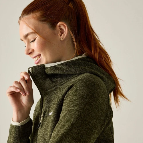 Regatta Women's Newhill Hooded Fleece - стилна топлина за приключения на открито