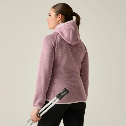 Regatta Women's Newhill Hooded Fleece - стилна топлина за приключения на открито