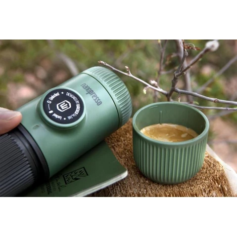 Преносима кафемашина – Wacaco® Nanopresso Moss Green + калъф